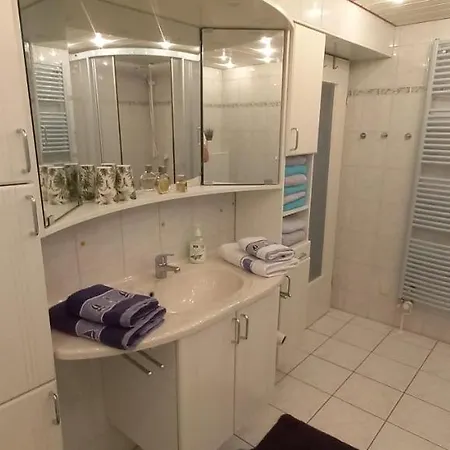 Apartment Rosenparadies Kropelin