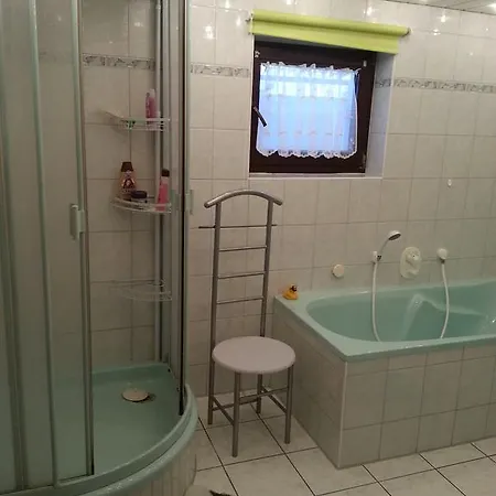 Rosenparadies Kropelin